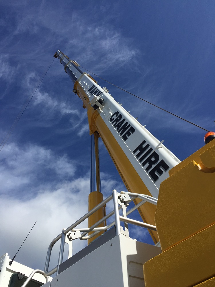 Welcome to Mann Crane Hire